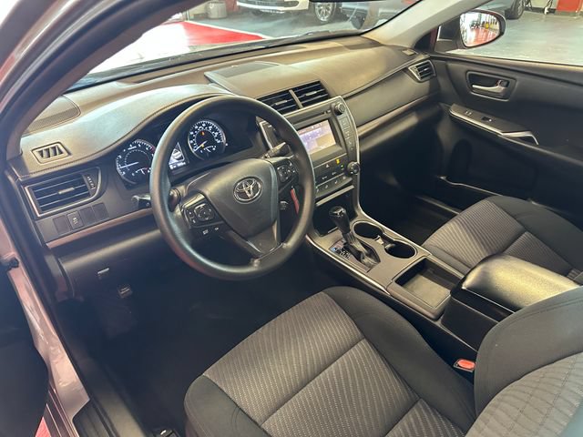 Used 2016 Toyota Camry LE FWD image 11