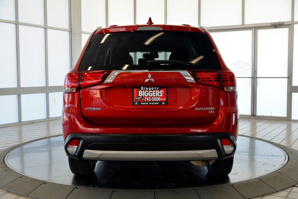 Used 2018 Mitsubishi Outlander SEL image 7