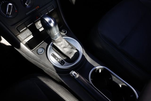 Used 2018 Volkswagen Beetle 2.0T S image 39