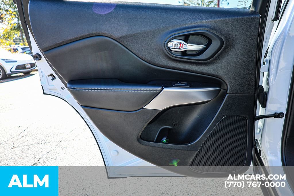 Used 2021 Jeep Cherokee Latitude Lux image 53