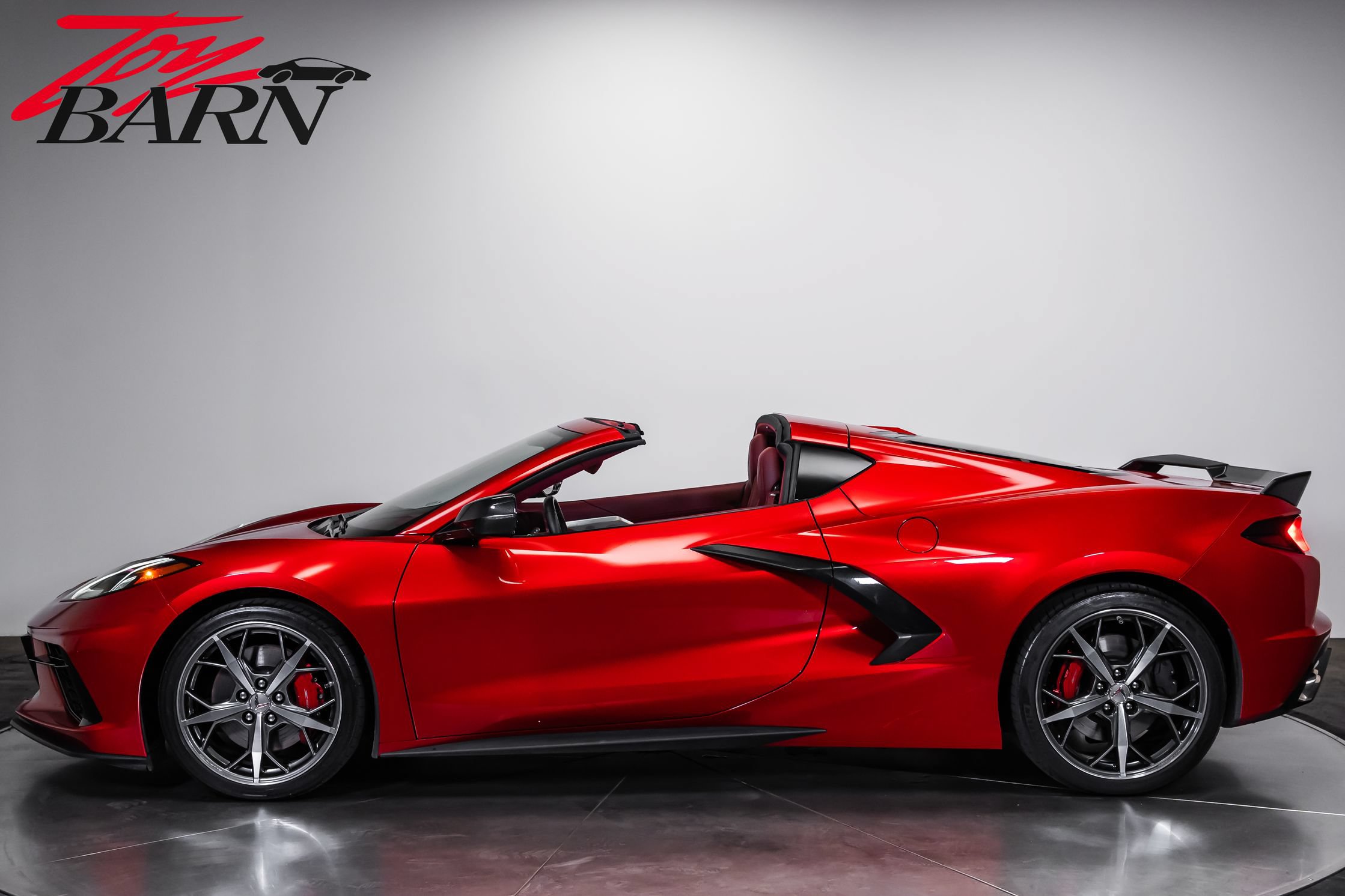 Used 2022 Chevrolet Corvette Stingray Premium Cpe w/ Z51 Performance Package RWD image 2