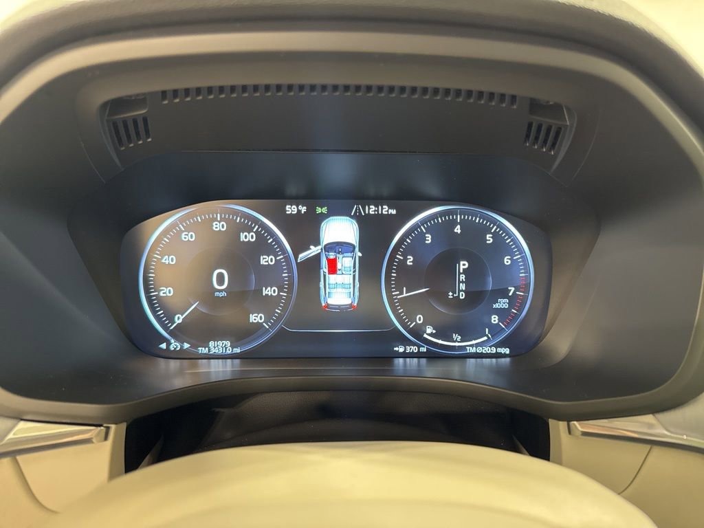 Used 2020 Volvo XC60 T5 Momentum w/ Protection Package image 12