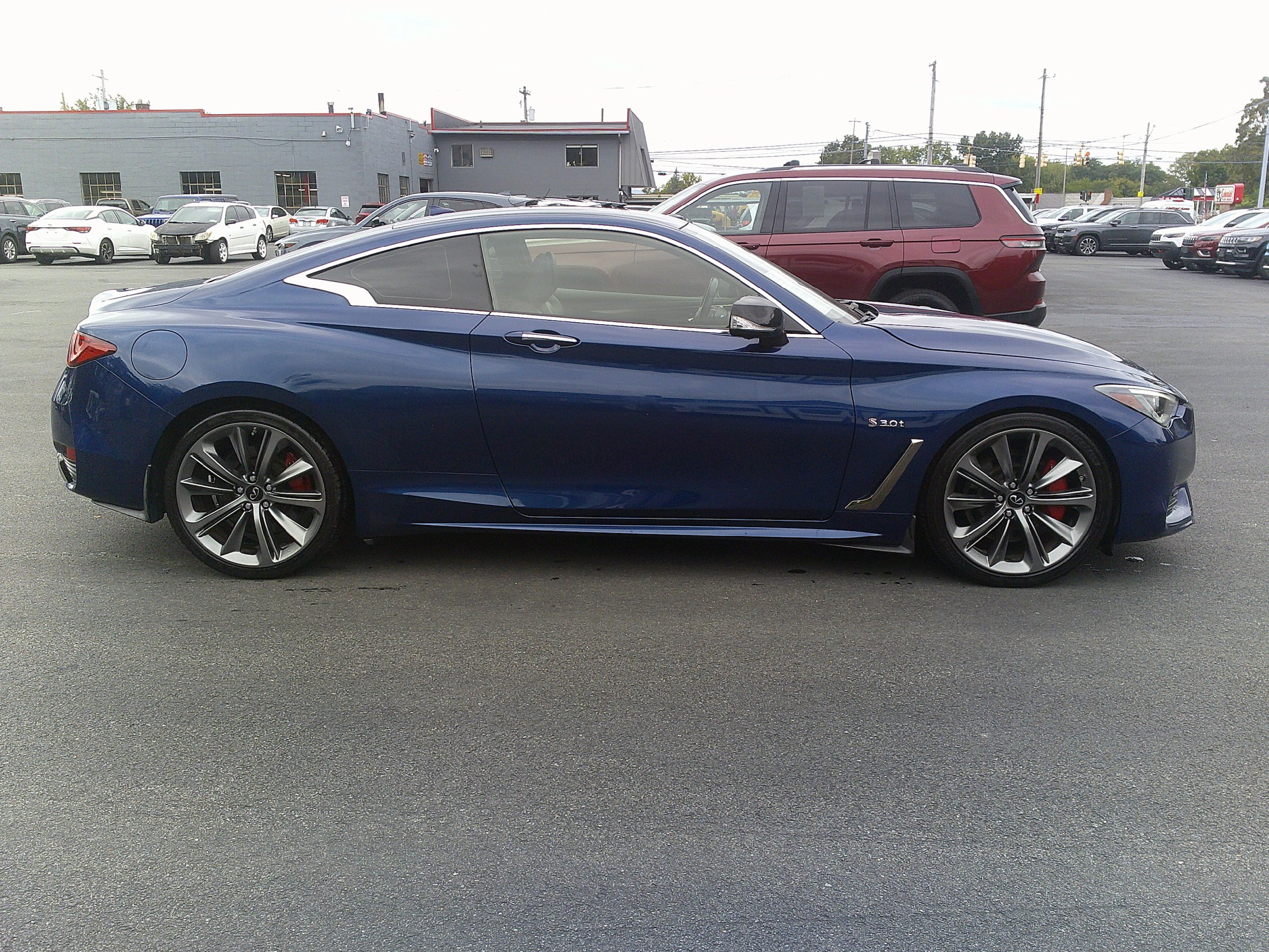 Used 2020 INFINITI Q60 Red Sport 400 w/ Proactive Package RWD image 6