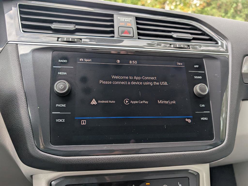 Used 2022 Volkswagen Tiguan SE image 31