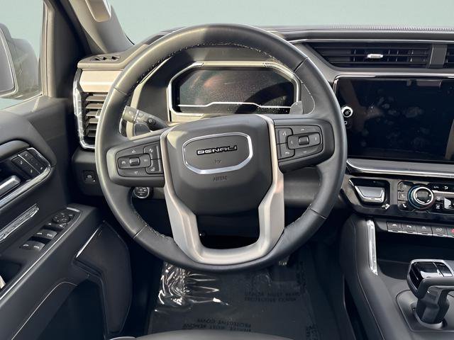Used 2025 GMC Sierra 1500 Denali AWD/4WD image 11