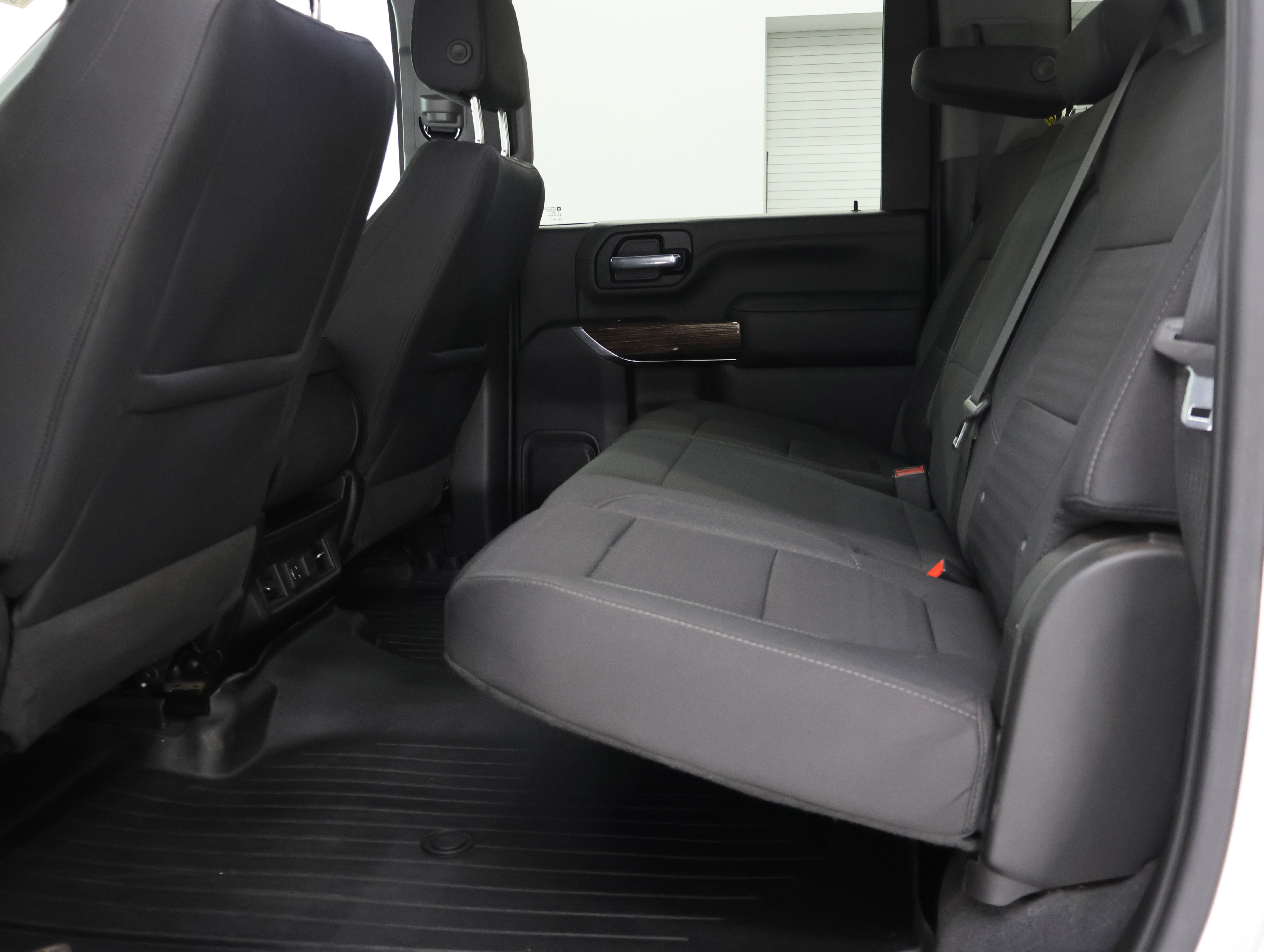 Used 2023 GMC Sierra 2500 SLE w/ SLE Convenience Package AWD/4WD image 9