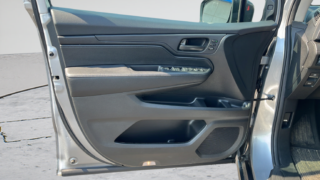 Used 2025 Honda Odyssey EX-L image 18