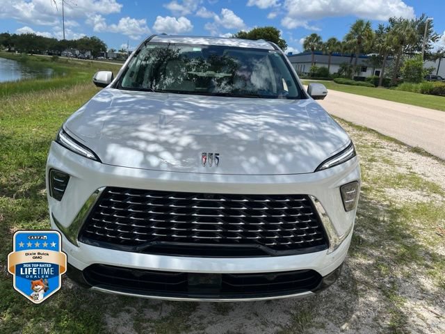 Certified 2025 Buick Enclave Avenir w/ Super Cruise Package AWD/4WD image 2