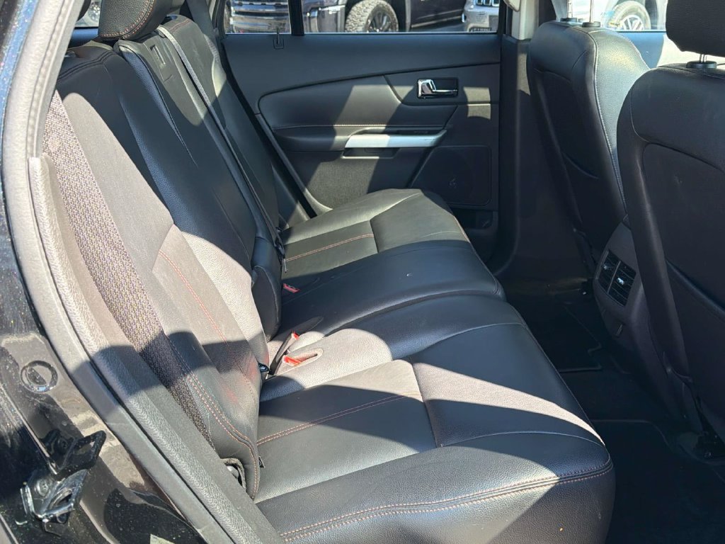 Used 2013 Ford Edge Limited FWD image 25