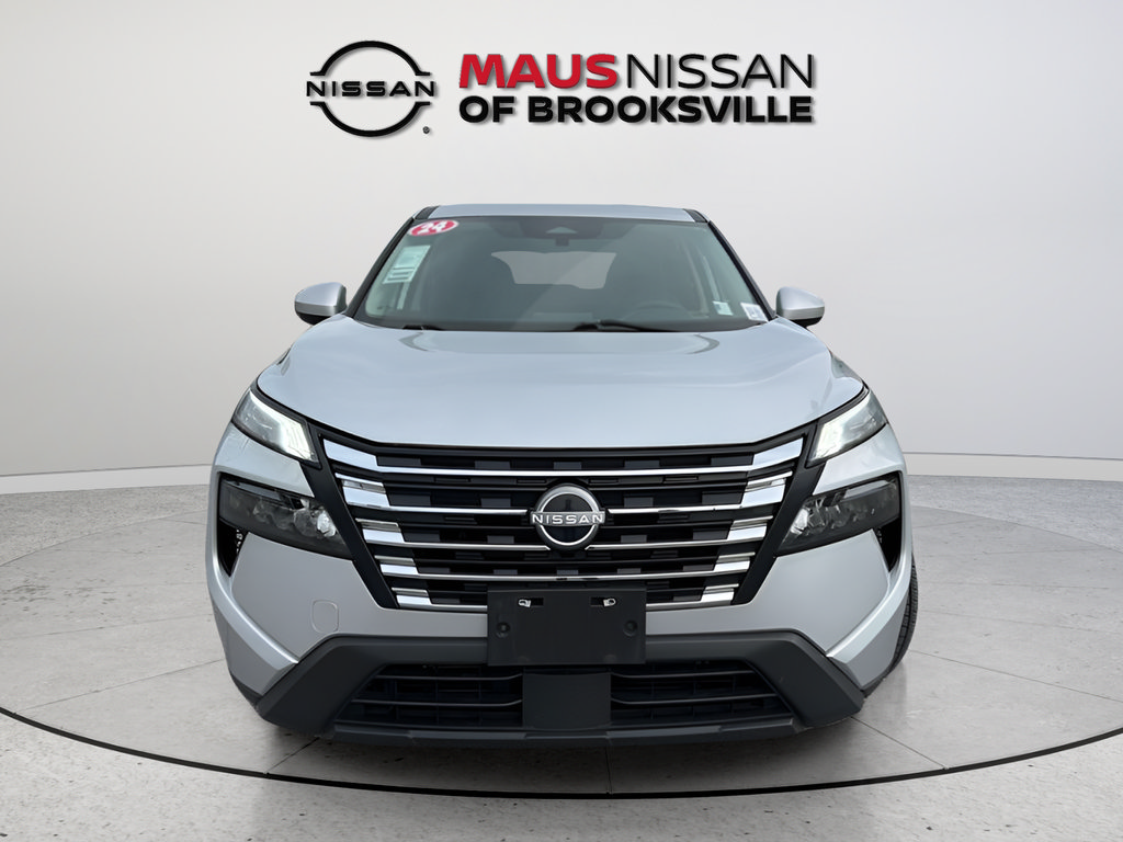 Certified 2024 Nissan Rogue SV AWD/4WD image 4