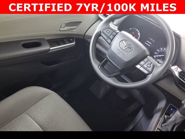 Used 2024 Toyota Sienna LE image 14