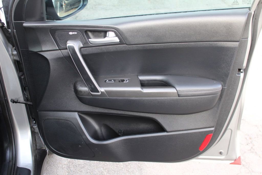 Used 2021 Kia Sportage LX FWD image 21