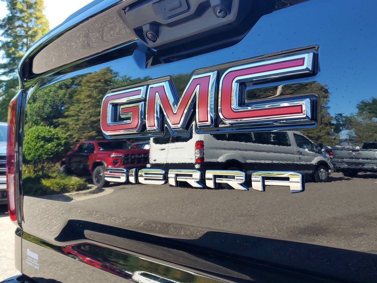New 2026 GMC Sierra 1500 Pro w/ Graphite Edition RWD image 7