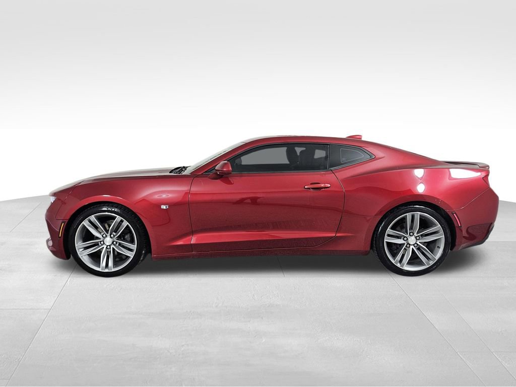 Used 2016 Chevrolet Camaro LT RWD image 2