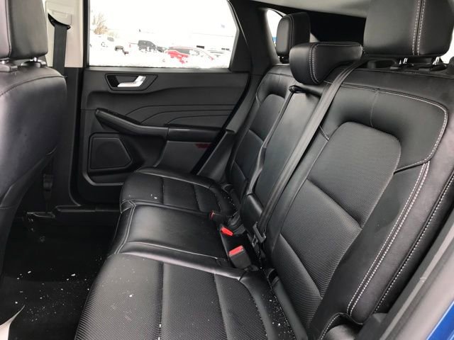 Used 2022 Ford Escape Titanium image 17
