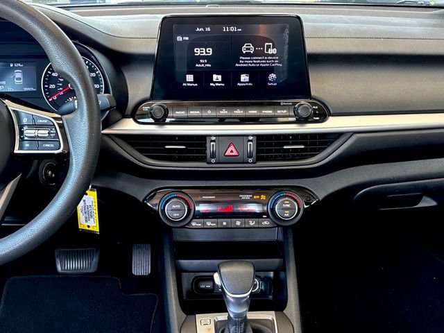 Used 2019 Kia Forte LXS FWD image 16