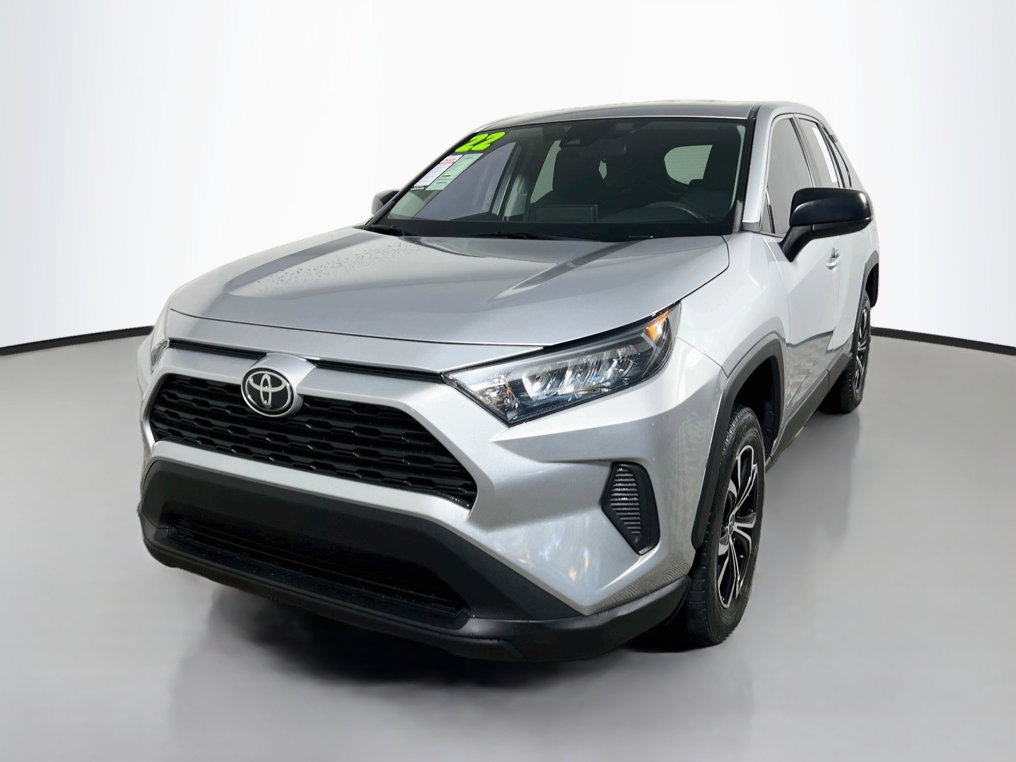 Used 2022 Toyota RAV4 LE FWD image 10