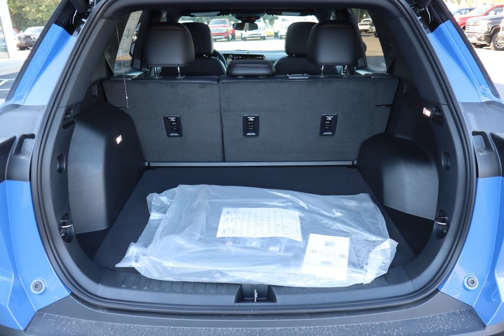 New 2027 Chevrolet Equinox RS FWD image 24
