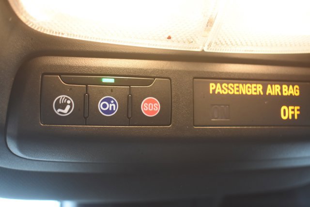 Used 2023 Chevrolet TrailBlazer RS w/ Sun and Liftgate Package image 31