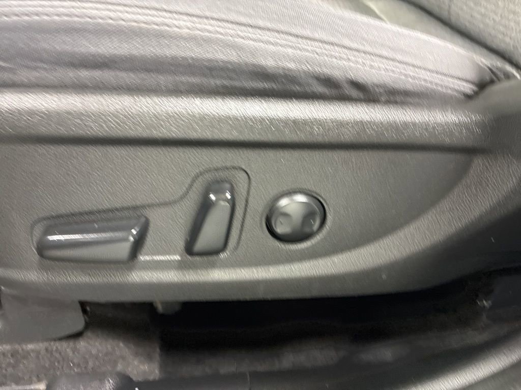 Used 2023 Hyundai Santa Fe SEL image 12