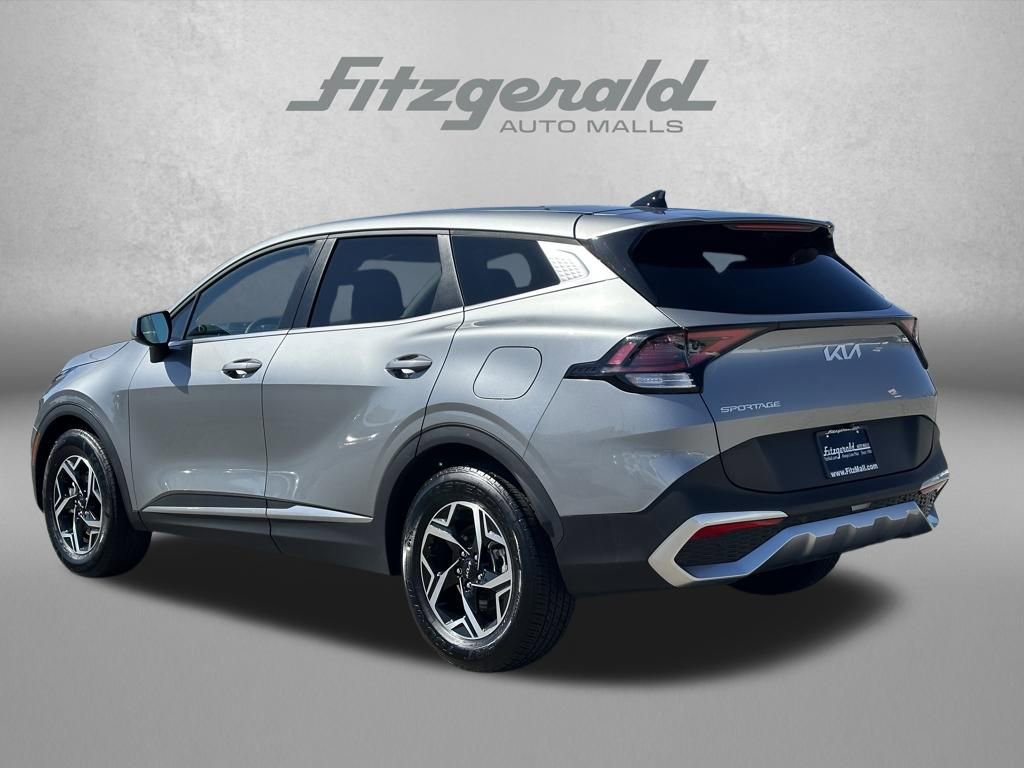 Used 2024 Kia Sportage LX FWD image 7