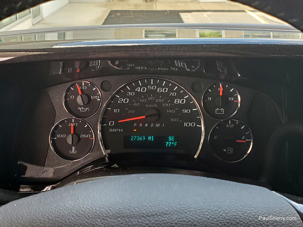 Used 2023 Chevrolet Express 2500 RWD image 45