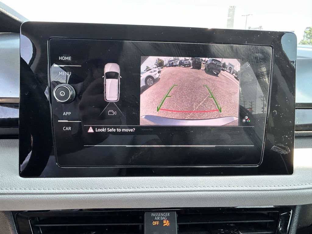 Used 2025 Volkswagen Taos S FWD image 15