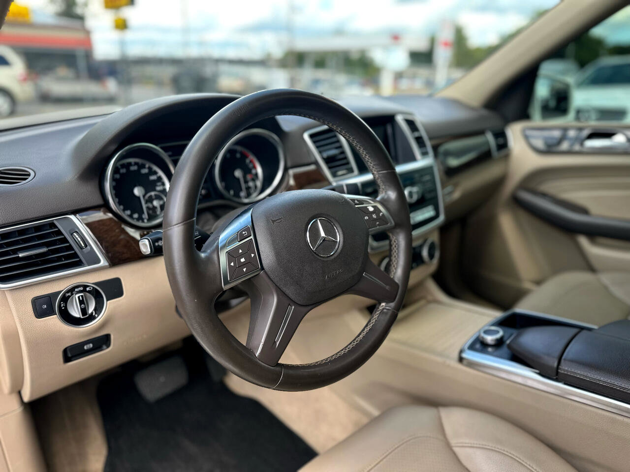 Used 2015 Mercedes-Benz ML 350 2WD image 13