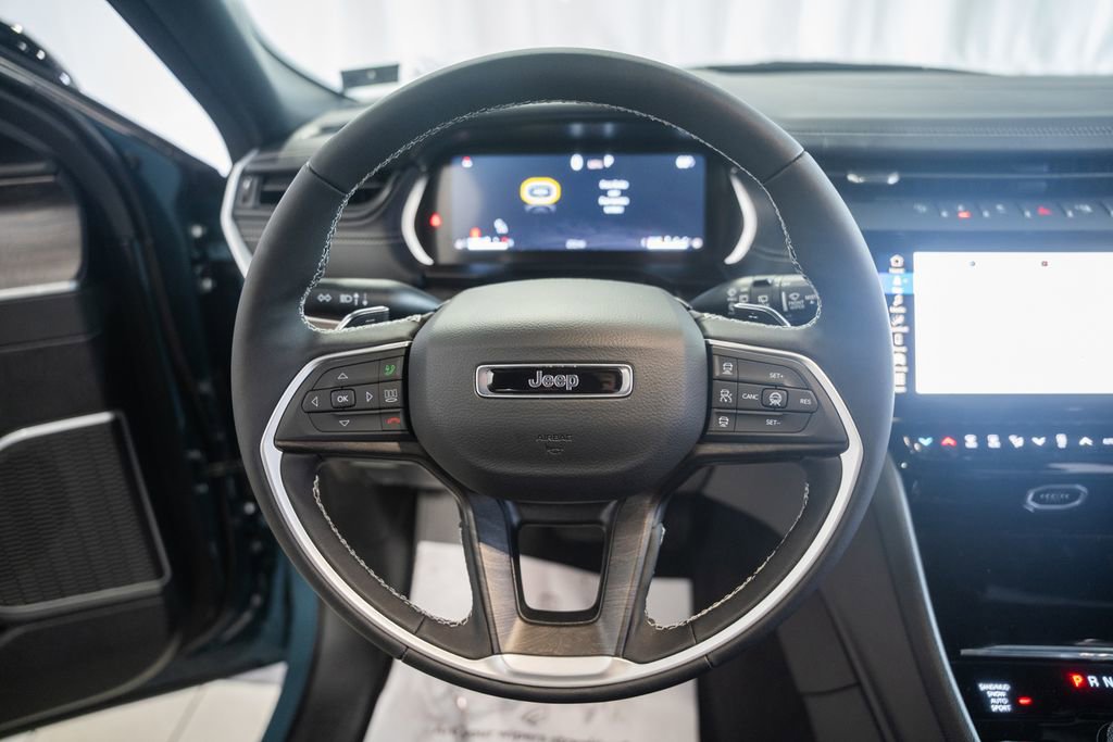New 2026 Jeep Grand Cherokee L Limited AWD/4WD image 30