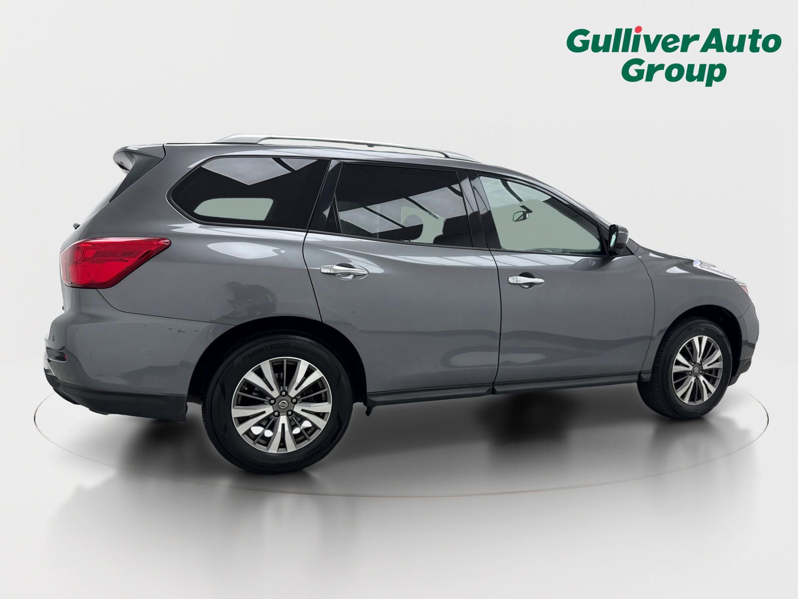 Used 2019 Nissan Pathfinder SV FWD image 9