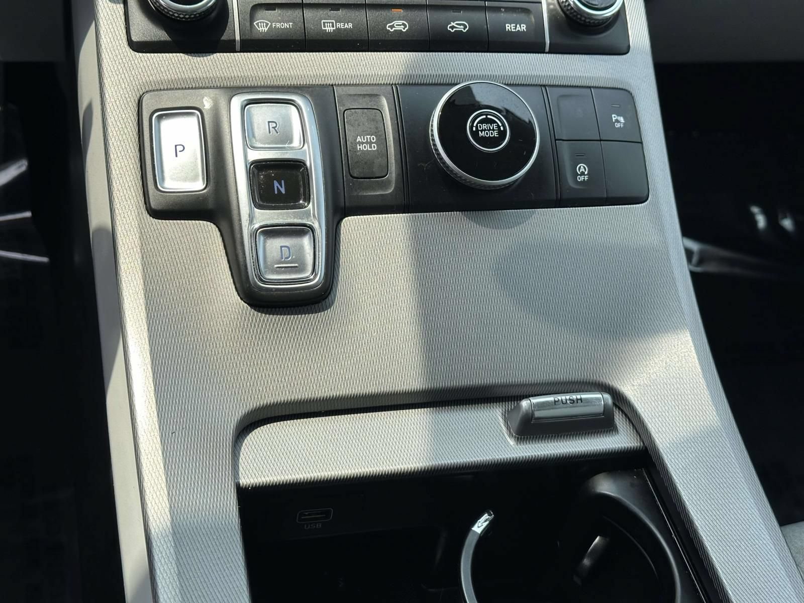 Used 2021 Hyundai Palisade SE FWD image 13