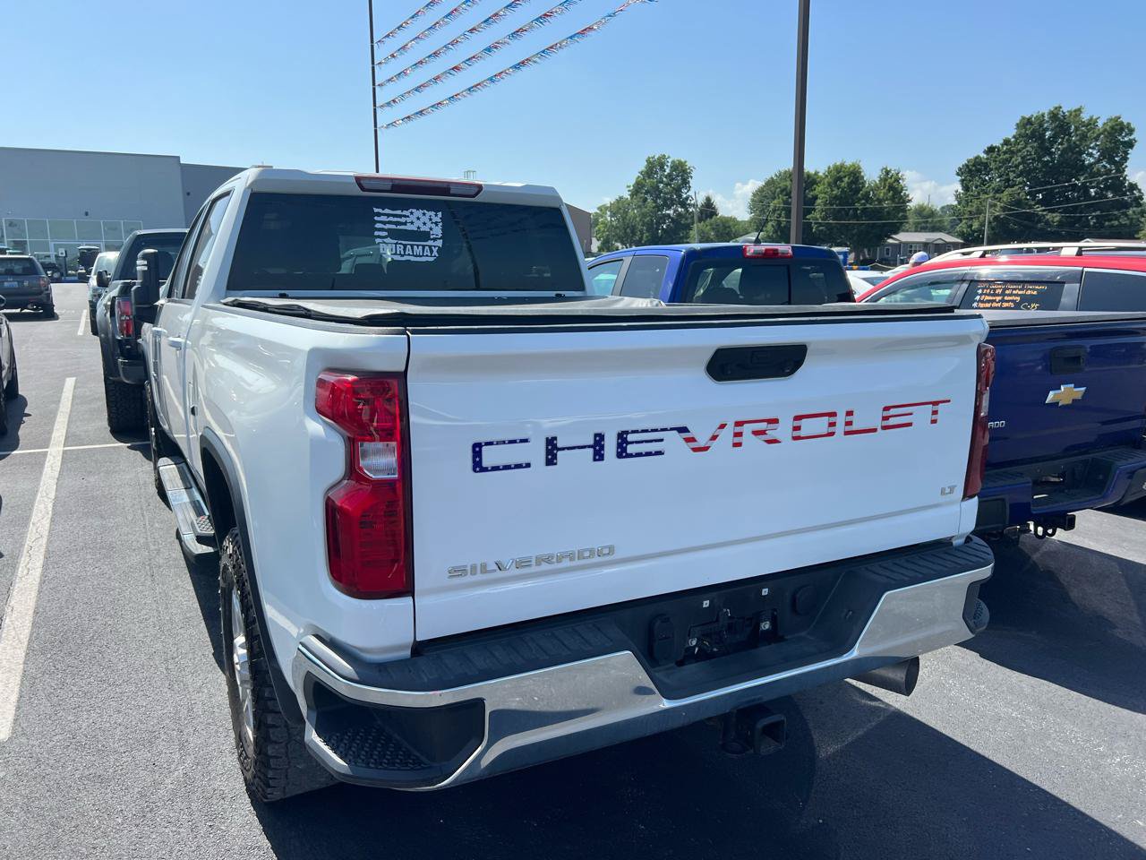 Used 2023 Chevrolet Silverado 2500 LT w/ Convenience Package AWD/4WD image 3