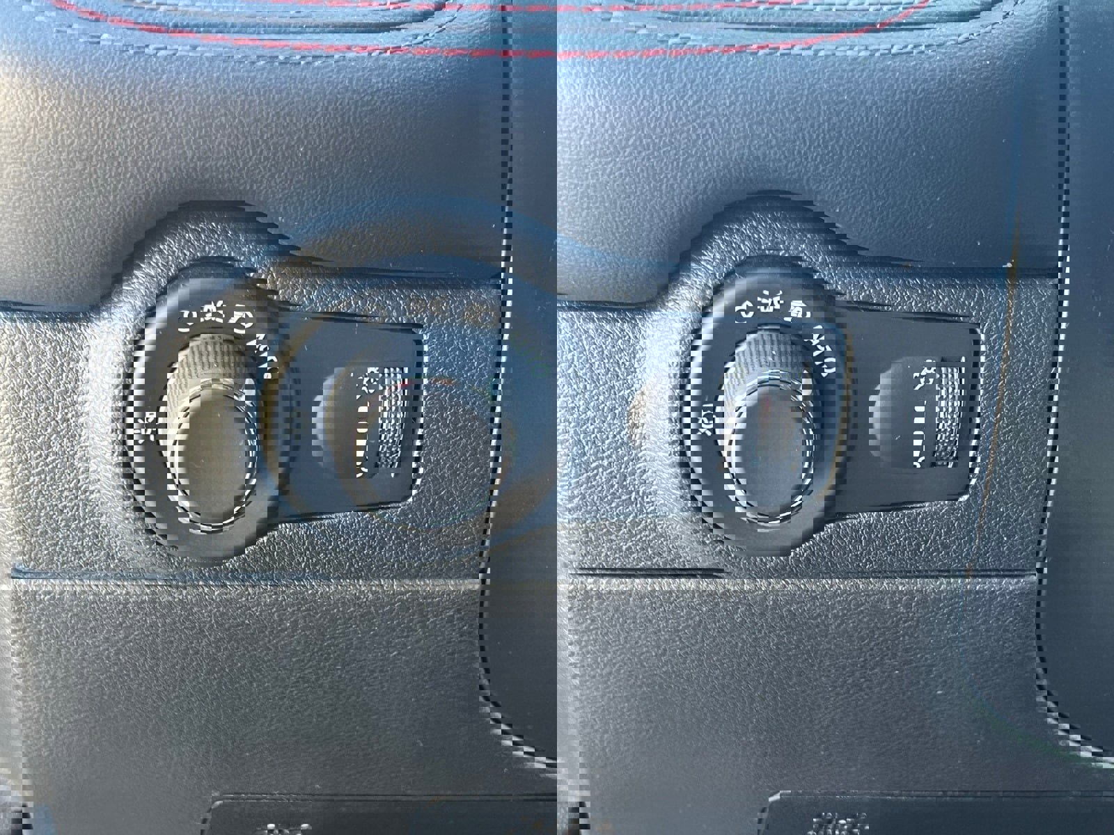 Used 2024 Dodge Durango GT image 29