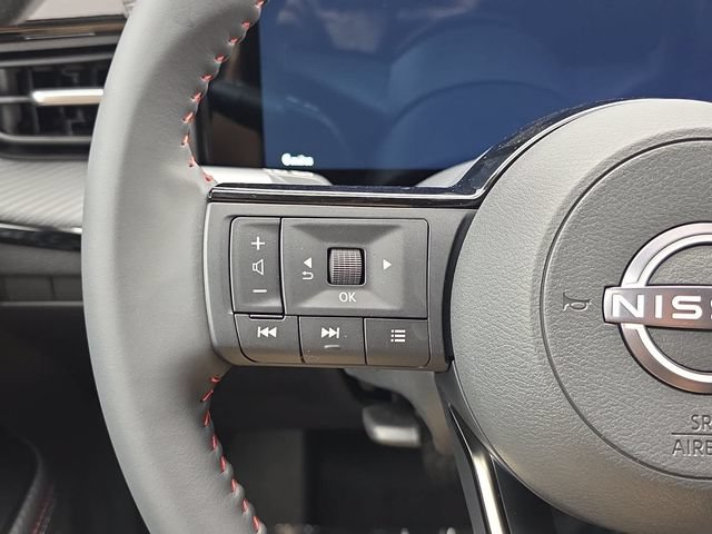 New 2026 Nissan Kicks SR w/ Cold Weather Package AWD/4WD image 14