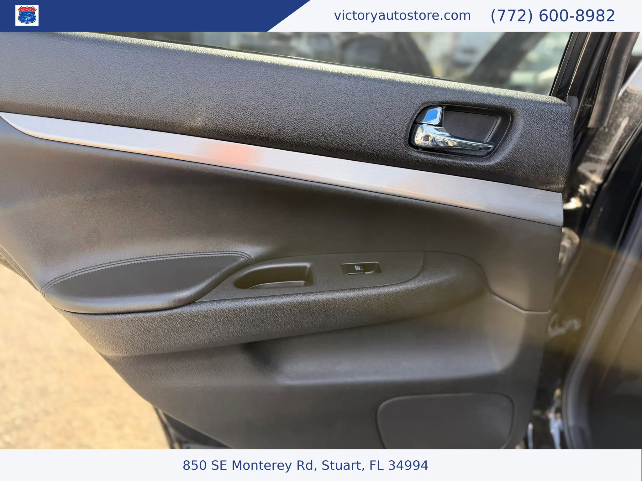 Used 2015 INFINITI Q40 w/ Moonroof Package RWD image 35
