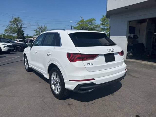 Used 2024 Audi Q3 2.0T Premium AWD/4WD image 4