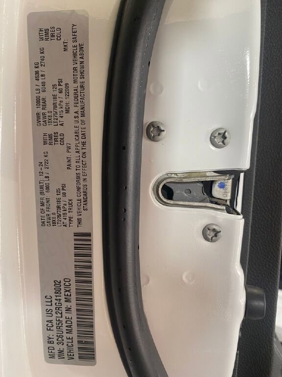 Used 2024 RAM 2500 Laramie image 34