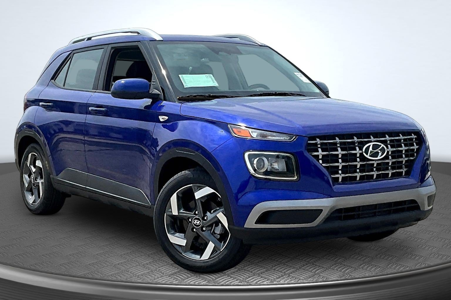 New 2026 Hyundai Venue SEL FWD image 2