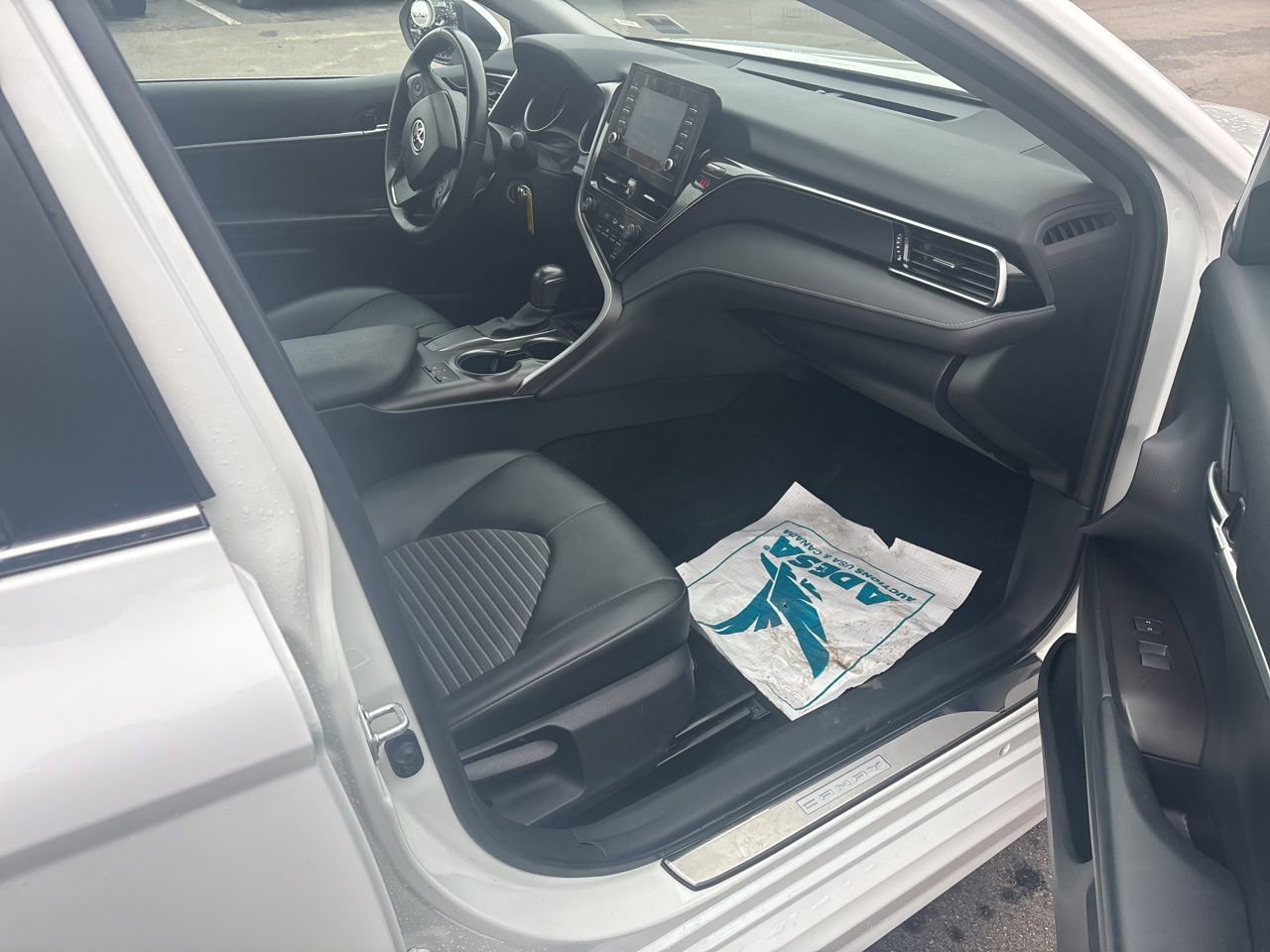 Used 2023 Toyota Camry SE image 15