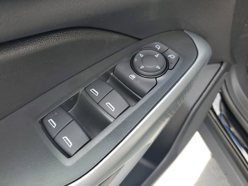 New 2026 Chevrolet Trax RS w/ Sunroof Package FWD image 21