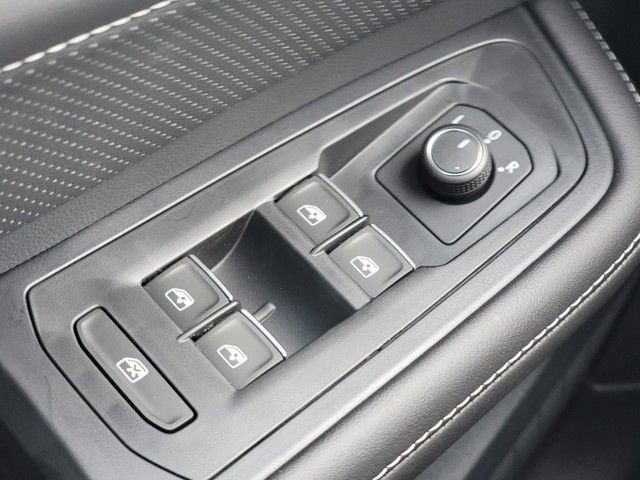 New 2026 Volkswagen Atlas Cross Sport SE image 30