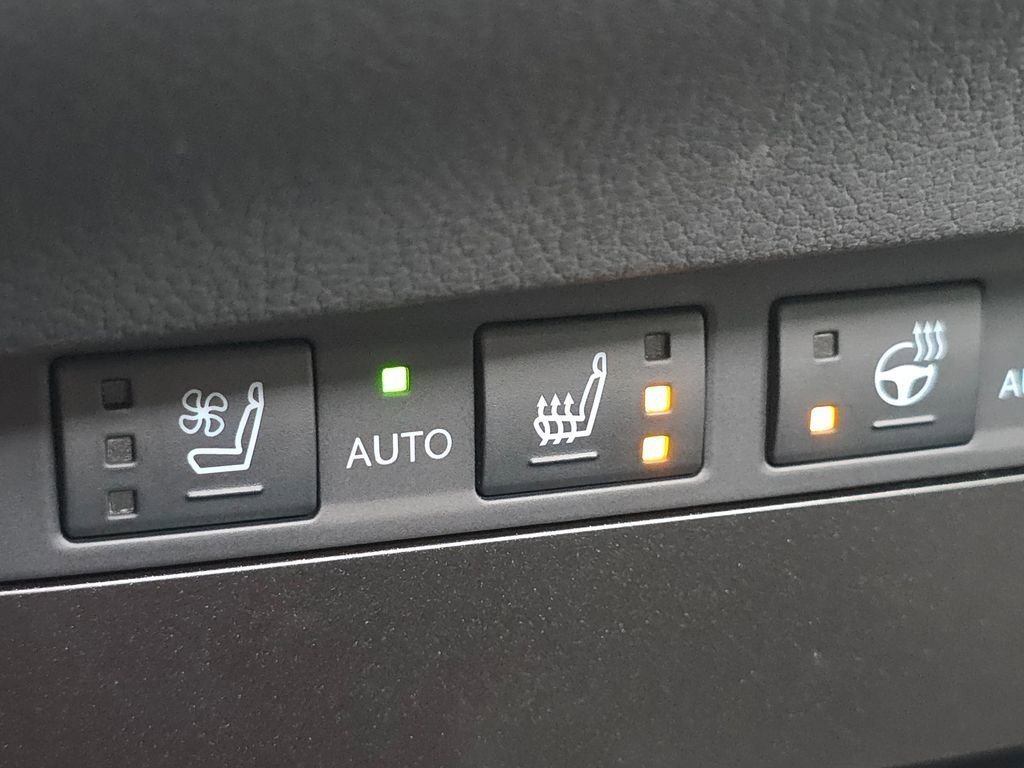 Certified 2025 Lexus ES 300h w/ Premium Package image 26