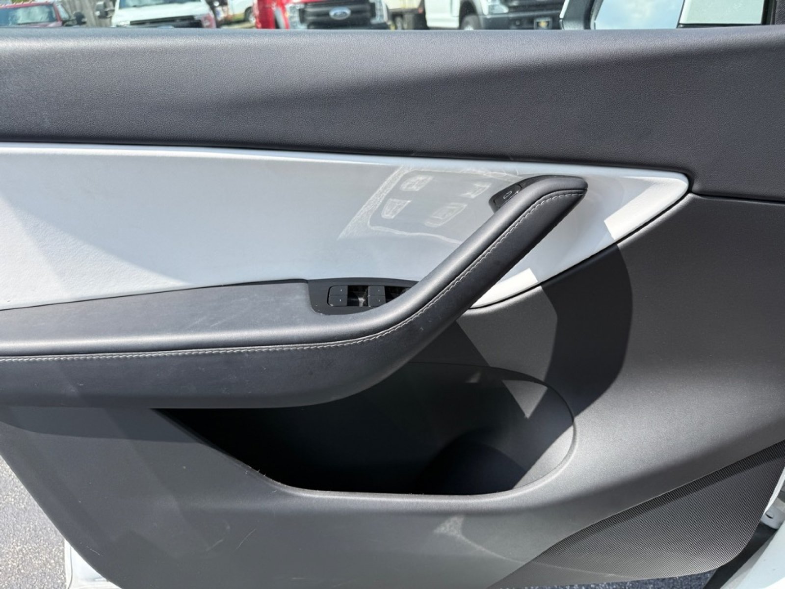 Used 2020 Tesla Model Y Long Range AWD/4WD image 33