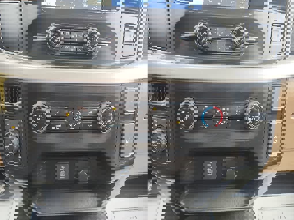 Used 2023 Ford F150 XLT image 23