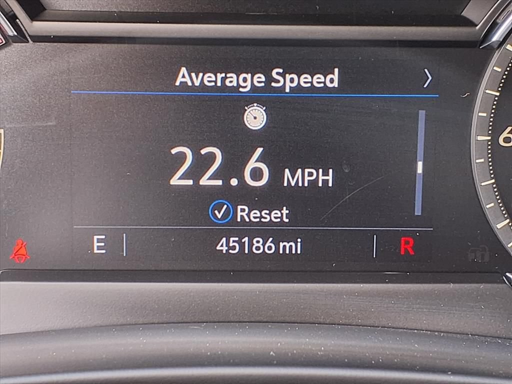 Used 2021 Cadillac XT4 Premium Luxury FWD image 29