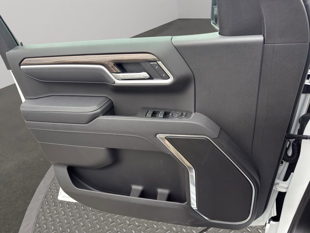 New 2025 Chevrolet Silverado 1500 RST w/ Rally Edition image 14