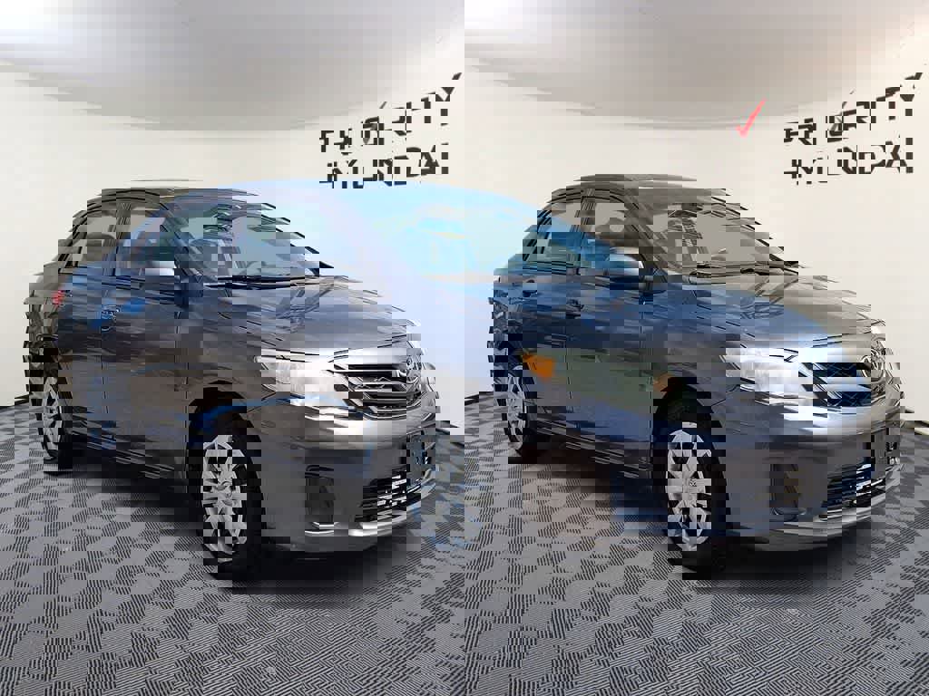 Used 2013 Toyota Corolla L image 3