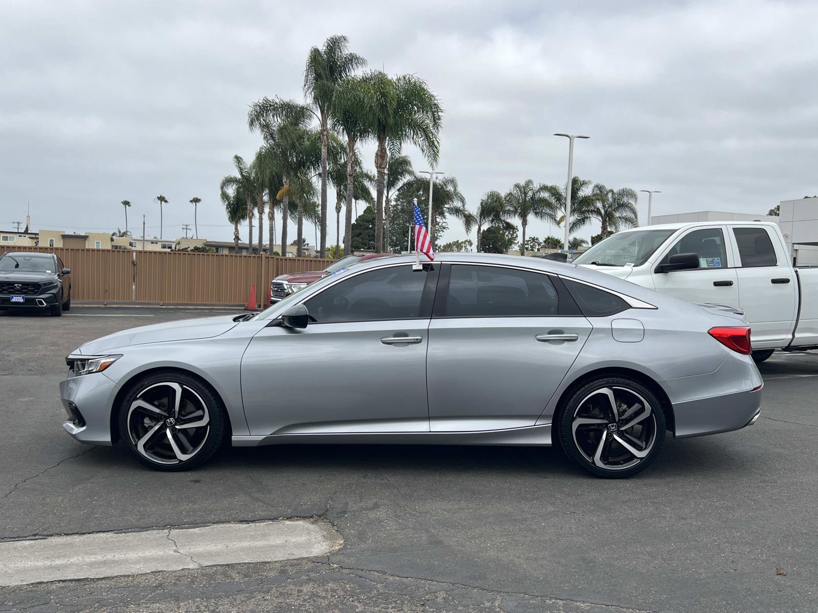 Used 2021 Honda Accord Sport image 2