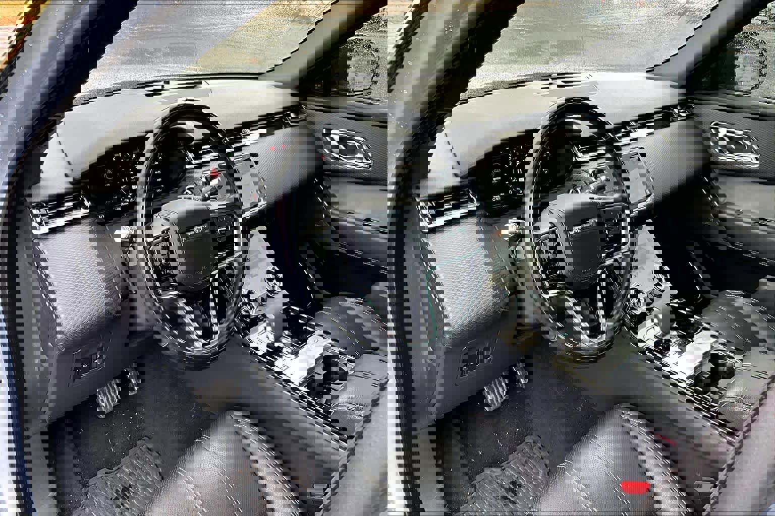 Used 2021 Land Rover Range Rover Velar R-Dynamic S image 19