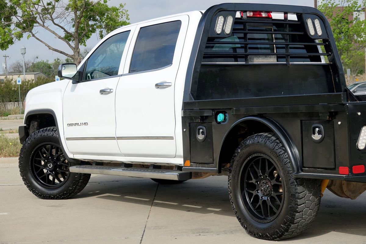 Used 2015 GMC Sierra 2500 Denali w/ Duramax Plus Package AWD/4WD image 19